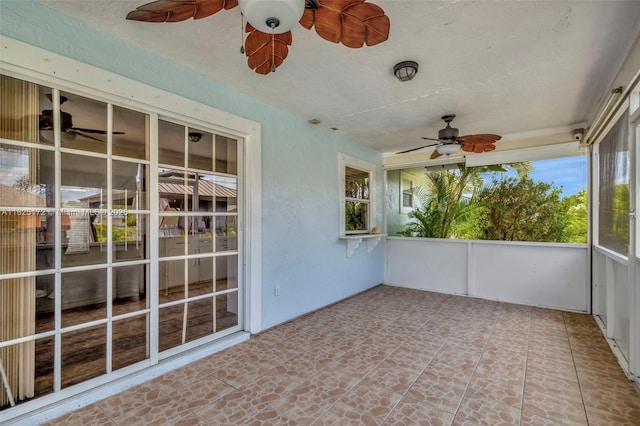 509 SW Hamburg Ter, Port St Lucie, FL 34984 - unfurnished sunroom featuring ceiling fan