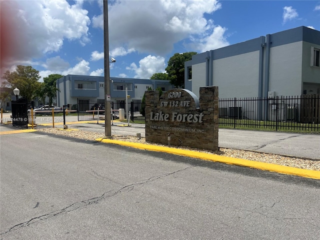 6214 SW 131st Ct Unit 103, Miami, FL 33183 - view of community sign