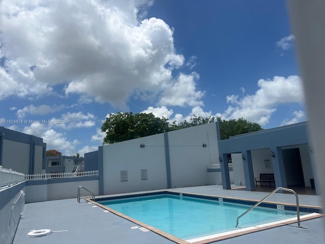 6214 SW 131st Ct Unit 103, Miami, FL 33183 - community pool with a patio area