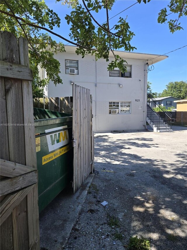 925 NW 69th St, Miami, FL 33150 - photo 6