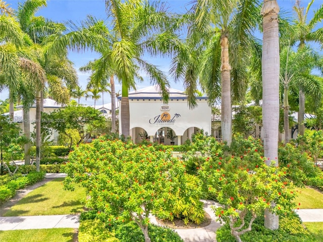 8081 NW 107th Ct, Doral, FL 33178 - view of front facade featuring stucco siding