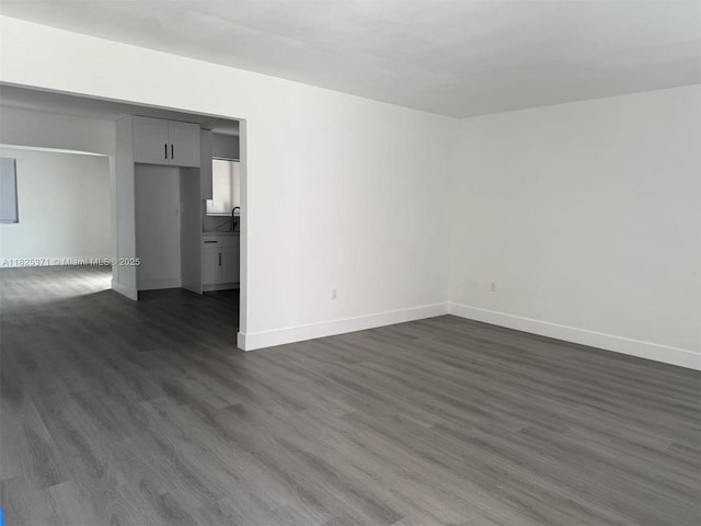 366 NE 163rd St, Miami, FL 33162 - photo 2