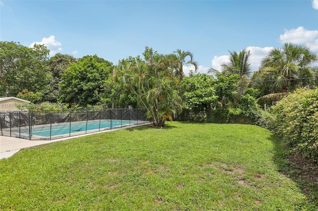 2817 SW 8th St, Fort Lauderdale, FL 33312 - view of yard with a patio