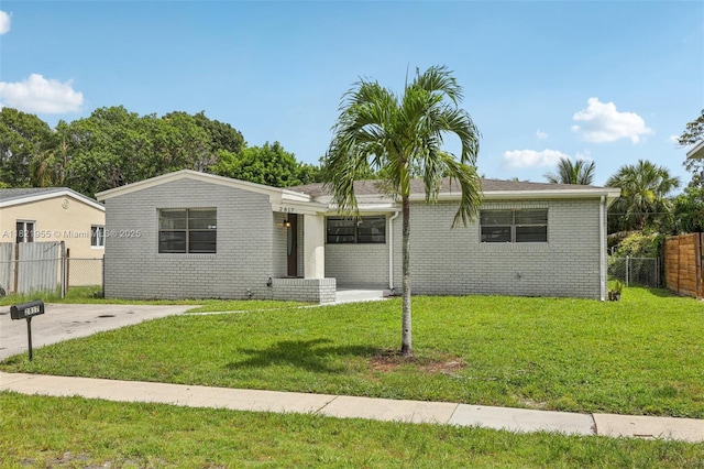 2817 SW 8th St, Fort Lauderdale, FL 33312 - view of front facade featuring brick siding