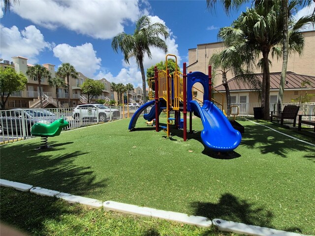 8660 NW 6th Ln Unit 5-206, Miami, FL 33126 - photo 11