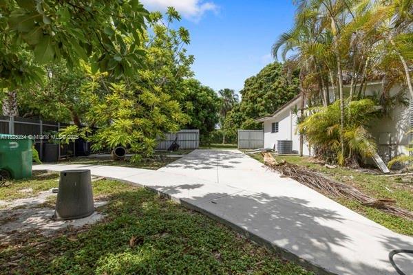 17975 SW 232nd St, Miami, FL 33170 - photo 12