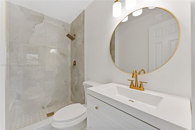 7720 NW 79th Ave Unit B6, Tamarac, FL 33321 - full bath with vanity and tiled shower