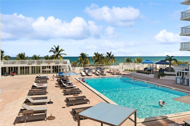 5401 Collins Ave Unit 1014, Miami Beach, FL 33140 - photo 4
