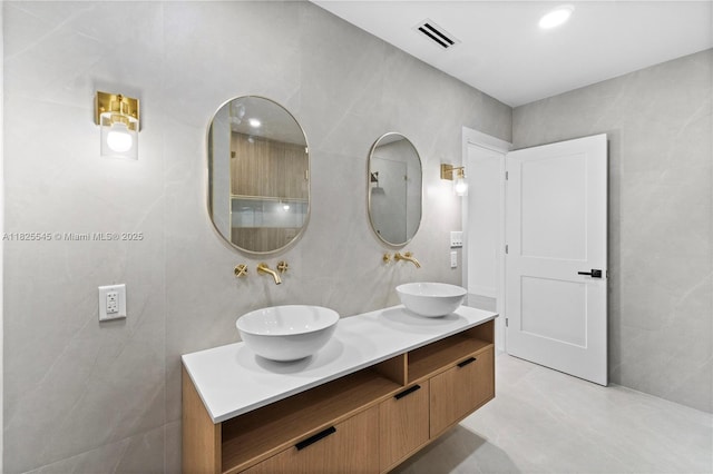 2231 N 49th Ave, Hollywood, FL 33021 - bathroom featuring double vanity