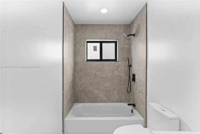 2231 N 49th Ave, Hollywood, FL 33021 - full bath with toilet and washtub / shower combination