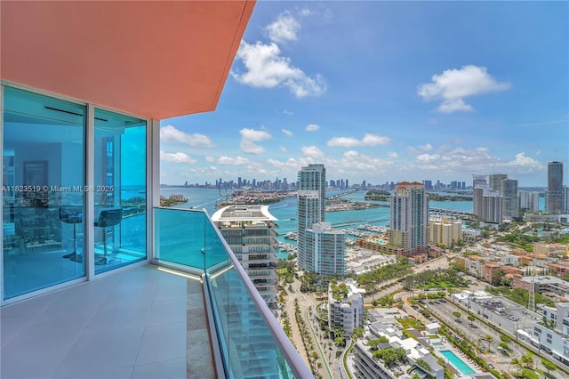 300 S Pointe Dr Unit 3405, Miami Beach, FL 33139 - balcony featuring a view of skyline and a water view