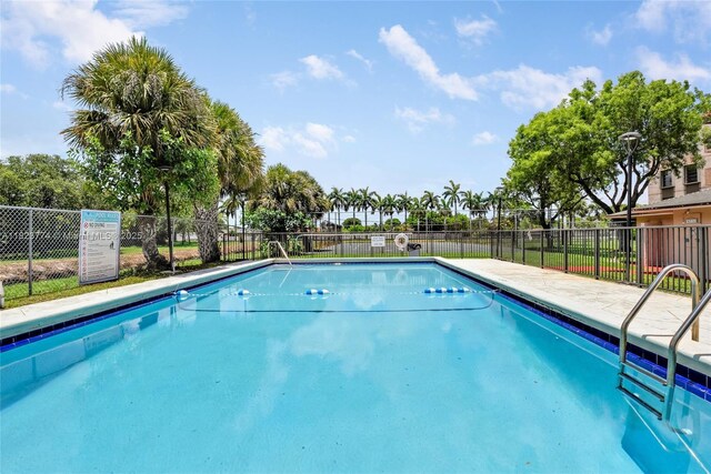 5800 SW 127th Ave Unit 2307, Miami, FL 33183 - view of community pool