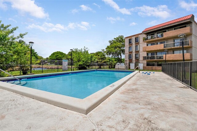 5800 SW 127th Ave Unit 2307, Miami, FL 33183 - view of community pool