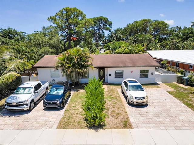 754 NE 36th St, Oakland Park, FL 33334 - photo 1
