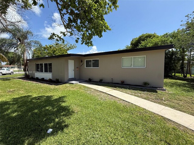 19201 Flag Dr, Cutler Bay, FL 33157 - photo 2