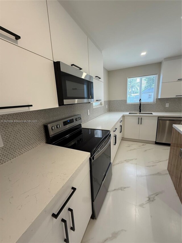 19201 Flag Dr, Cutler Bay, FL 33157 - photo 14