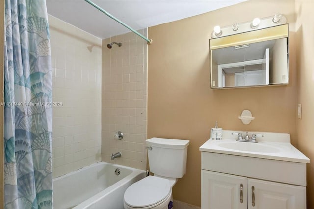 616 NW 26th Ave Unit 210, Miami, FL 33125 - full bath with shower / tub combo with curtain and vanity