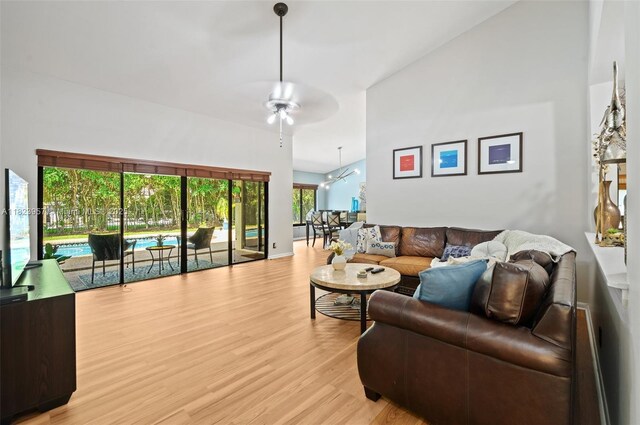2000 Lakeshore Dr, Weston, FL 33326 - photo 4