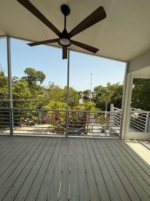 380 Mahogany Dr, Key Largo, FL 33037 - view of wooden deck