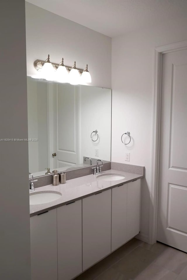 2375 Lancashire St, Davenport, FL 33896 - bathroom featuring double vanity