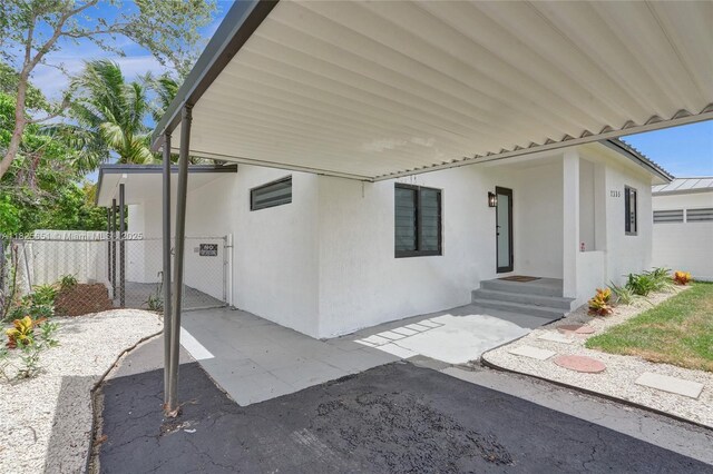 2335 Wilson St, Hollywood, FL 33020 - photo 2