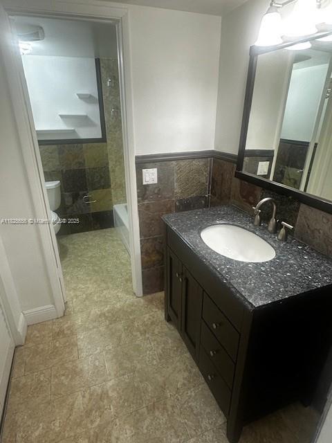 10288 NW 9th St Cir Unit 306, Miami, FL 33172 - photo 13