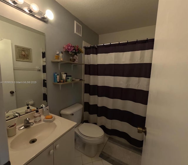 985 NE 34th Ave Unit 203, Homestead, FL 33033 - full bathroom featuring vanity, tile patterned flooring, and a shower with curtain