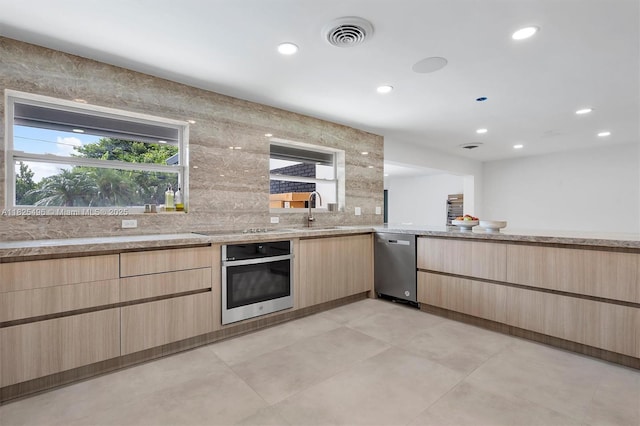 417 N Highland Dr, Hollywood, FL 33021 - photo 8