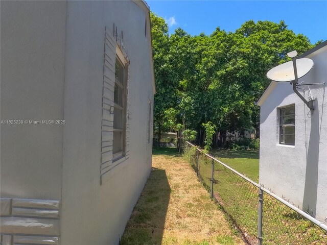 1051 NW 63rd St, Miami, FL 33150 - view of yard