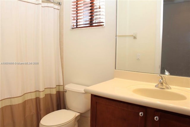 19383 SW 79th Ave, Cutler Bay, FL 33157 - bathroom featuring vanity and curtained shower