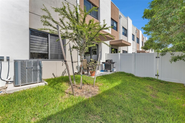 4212 NE 7th Ter, Oakland Park, FL 33334 - view of yard