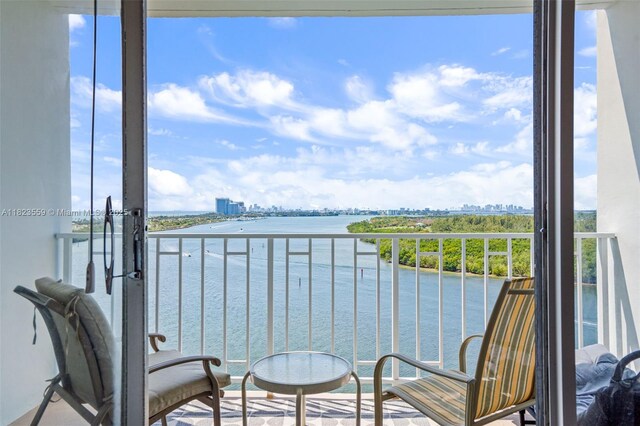 500 Bayview Dr Unit 228, Sunny Isles Beach, FL 33160 - balcony featuring a water view and a view of city