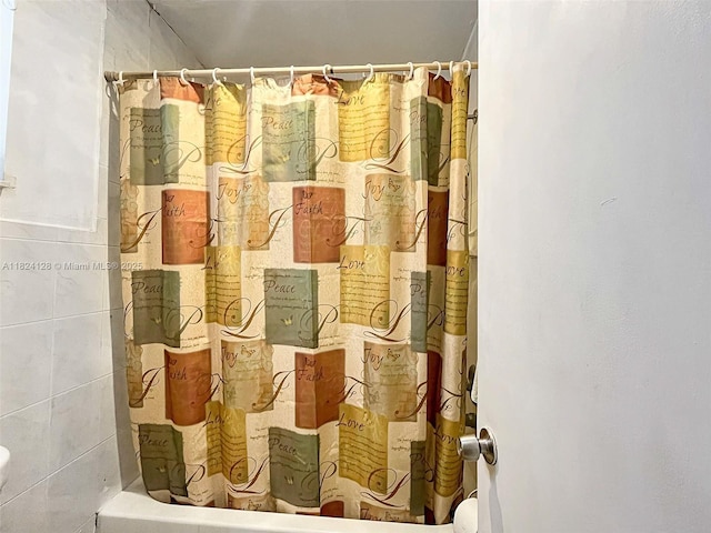 18003 SW 153rd Pl, Miami, FL 33187 - full bath with toilet
