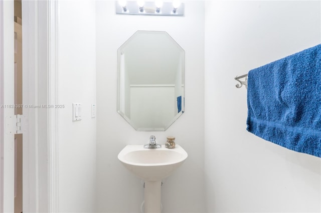 13224 NW 12th St, Pembroke Pines, FL 33028 - view of bathroom