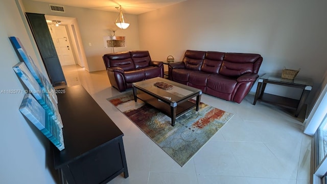 1001 Hillcrest Ct Unit 303, Hollywood, FL 33021 - view of tiled living room