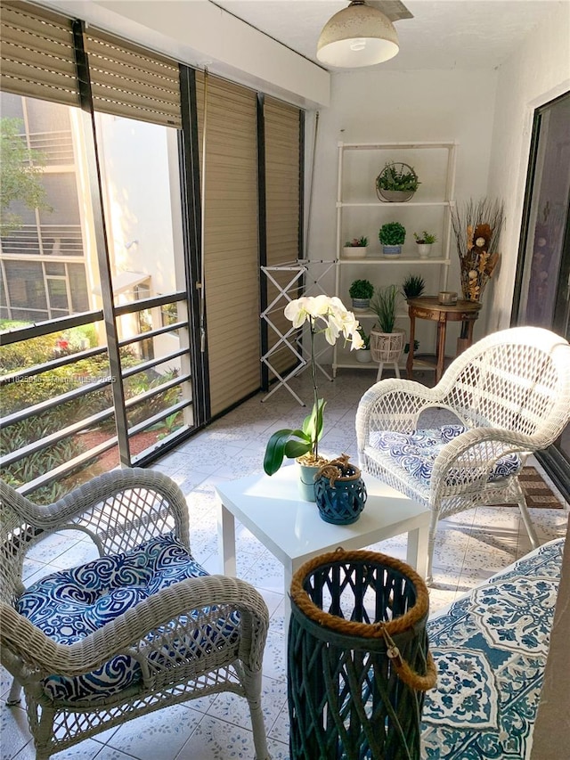 6555 W Broward Blvd Unit 208, Plantation, FL 33317 - view of sunroom / solarium