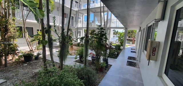 2430 NE 135th St Unit 304, North Miami, FL 33181 - view of lobby