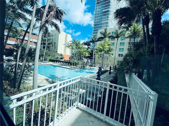 2001 Biscayne Blvd Unit 2402, Miami, FL 33137 - view of community pool