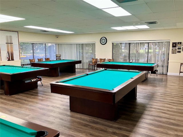 9041 Sunrise Lakes Blvd Unit 208, Sunrise, FL 33322 - recreation room featuring billiards table, wood finished floors, and a drop ceiling