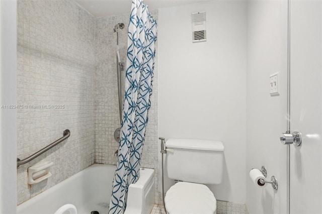 900 Saint Charles Pl Unit 420, Pembroke Pines, FL 33026 - full bathroom featuring shower / bath combo with shower curtain and toilet