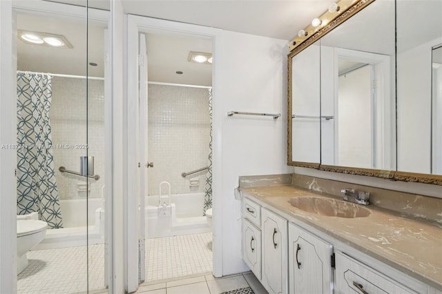 900 Saint Charles Pl Unit 420, Pembroke Pines, FL 33026 - full bath with vanity, tile patterned flooring, and shower / tub combo with curtain
