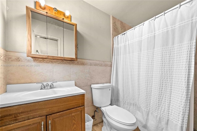 3820 SW 122nd Ave, Miami, FL 33175 - full bathroom with tile walls, vanity, a wainscoted wall, and a shower with curtain