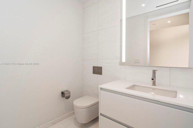 300 Biscayne Blvd Way Unit 3902, Miami, FL 33131 - half bath with vanity and tile walls