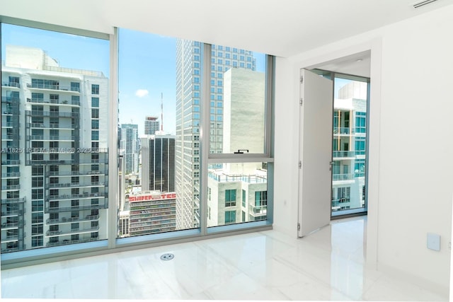300 Biscayne Blvd Way Unit 3902, Miami, FL 33131 - unfurnished room with a view of city and healthy amount of natural light