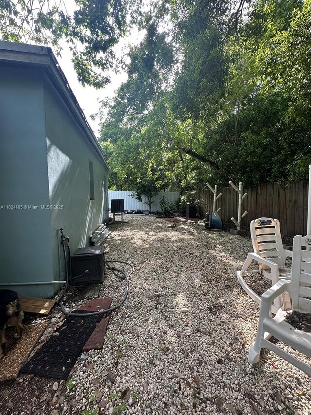 349 Mahogany Dr, Key Largo, FL 33037 - view of fenced backyard
