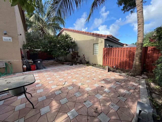 4280 NW 1st Pl, Deerfield Beach, FL 33442 - view of patio