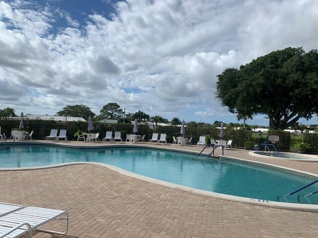 1009 Leisure Ln, Boynton Beach, FL 33426 - photo 32