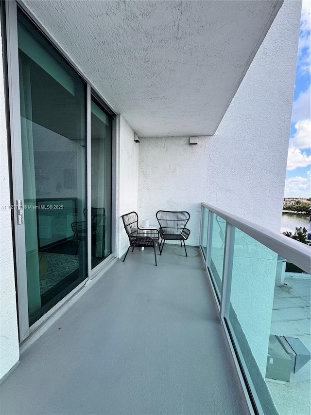 2681 N Flamingo Rd Unit 908S, Sunrise, FL 33323 - balcony with a water view