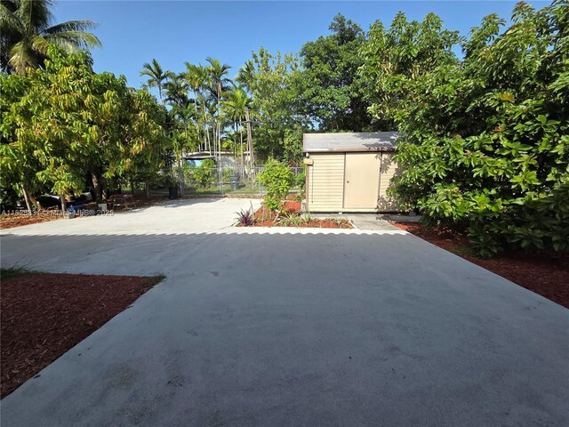 25 Ludlam Dr, Miami Springs, FL 33166 - photo 25