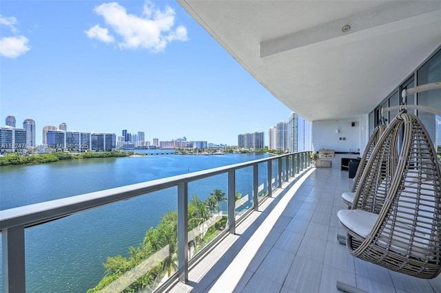 3300 NE 188th St Unit 718, Aventura, FL 33180 - balcony featuring a water view and a skyline view